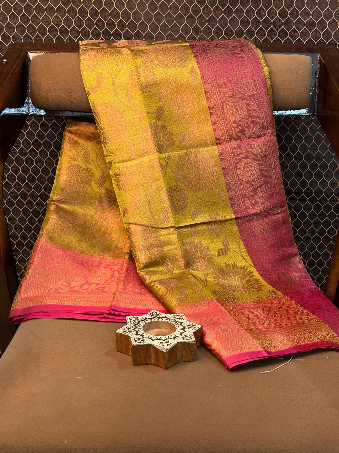 Eccentric zari weave Softsilk  Banarasi saree