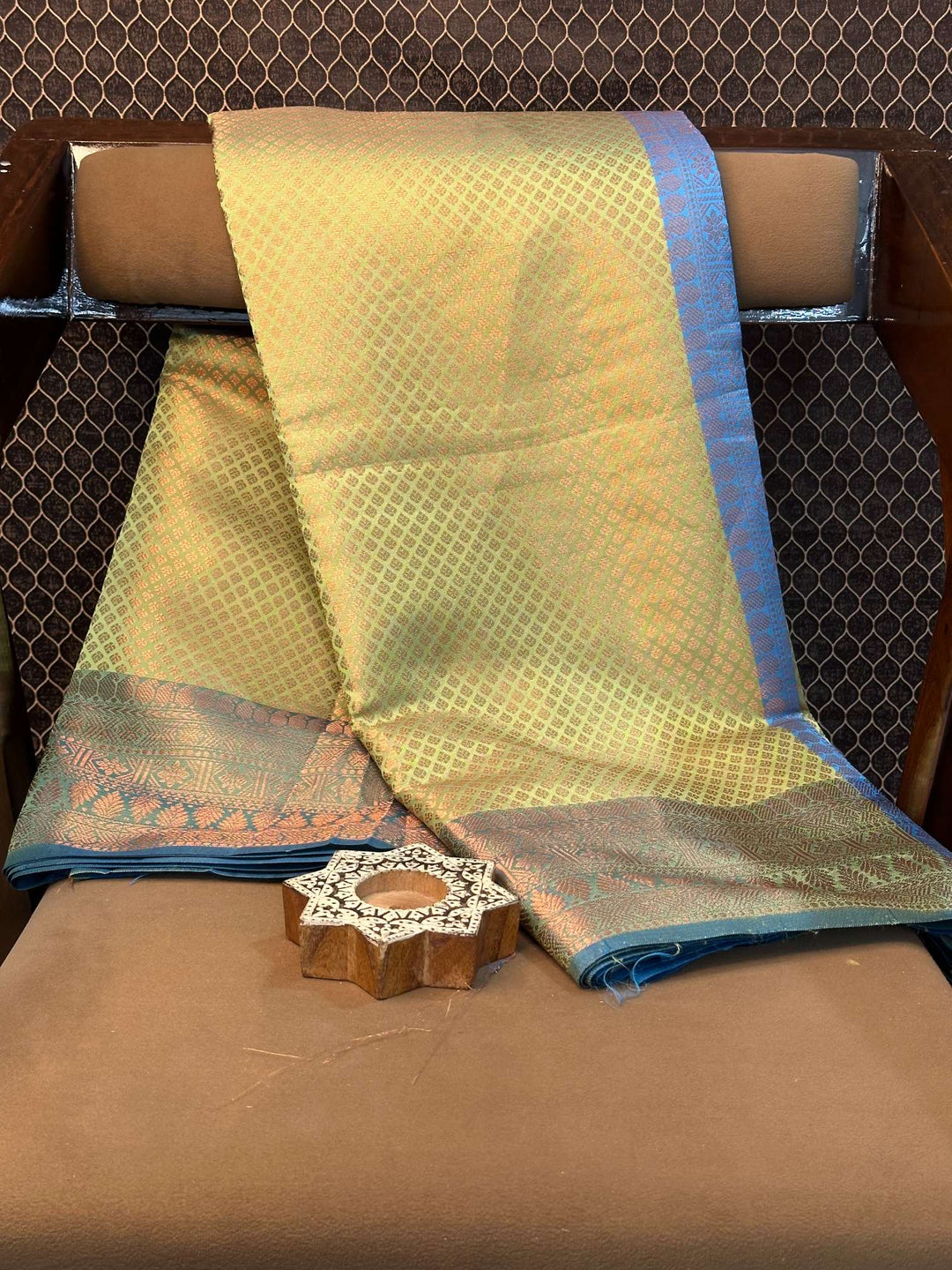 Eccentric zari weave Softsilk Banarasi saree