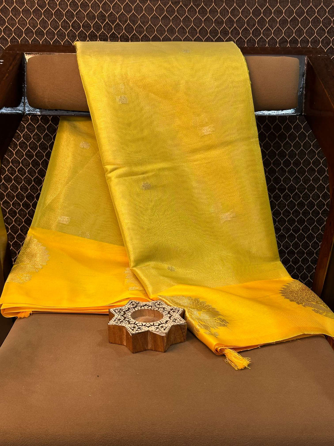Eccentric zari weave Softsilk Banarasi saree