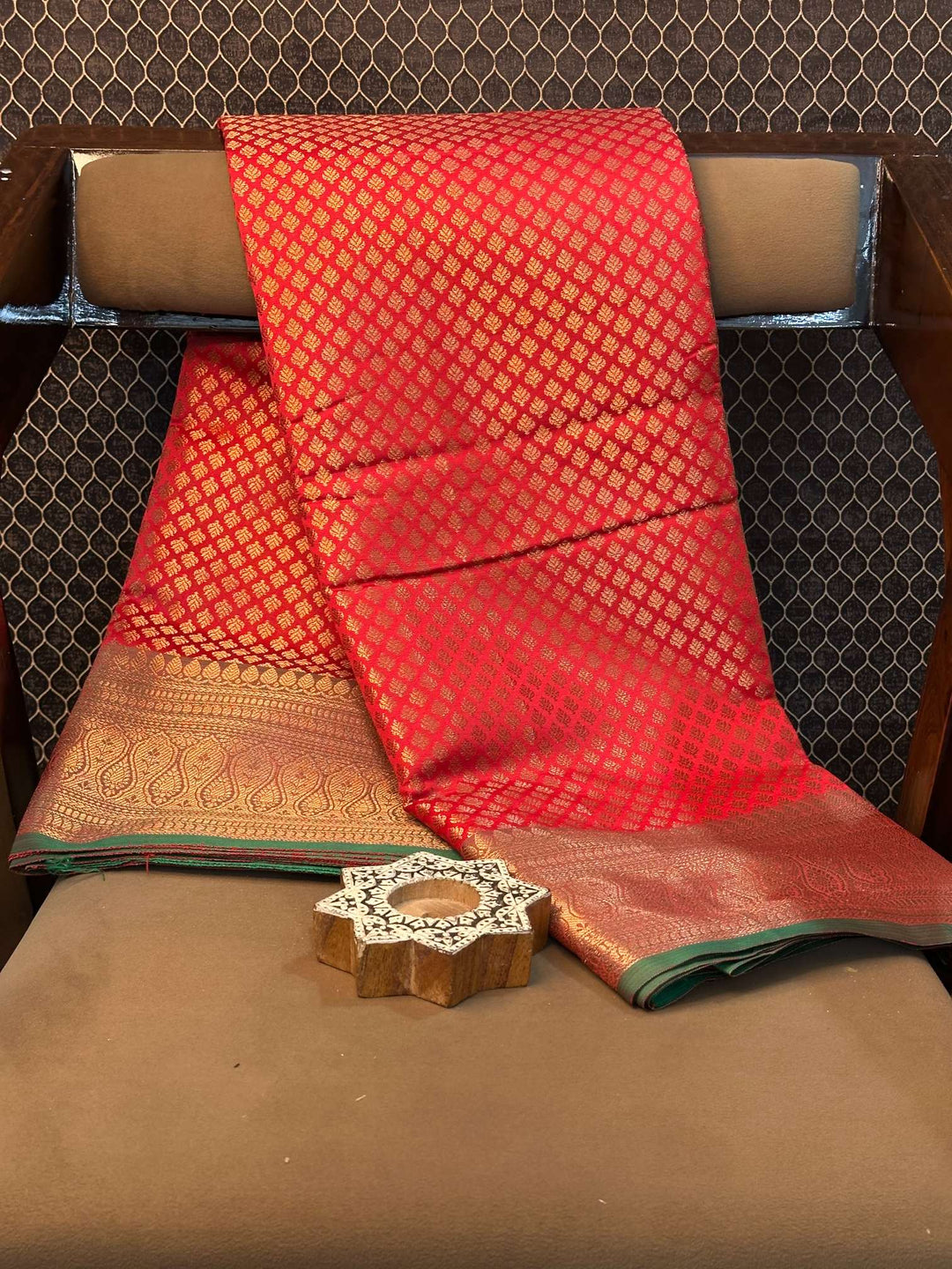 Eccentric zari weave Softsilk Heritage Banarasi saree